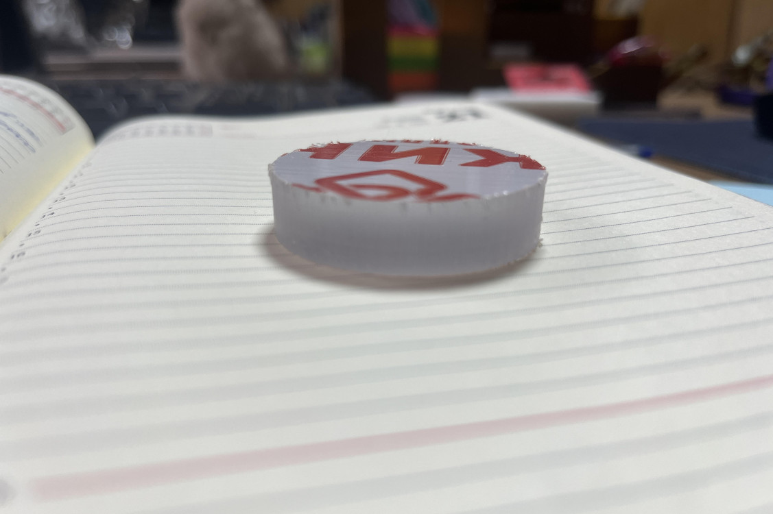 Обработка монолитного поликарбоната - высокоточная фрезеровка с сохранением оптических свойств